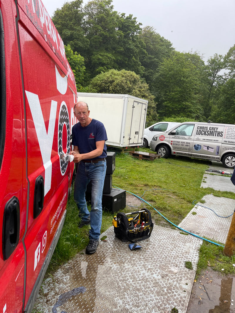 Rescuing keys locked in a van Chris Grey Locksmiths